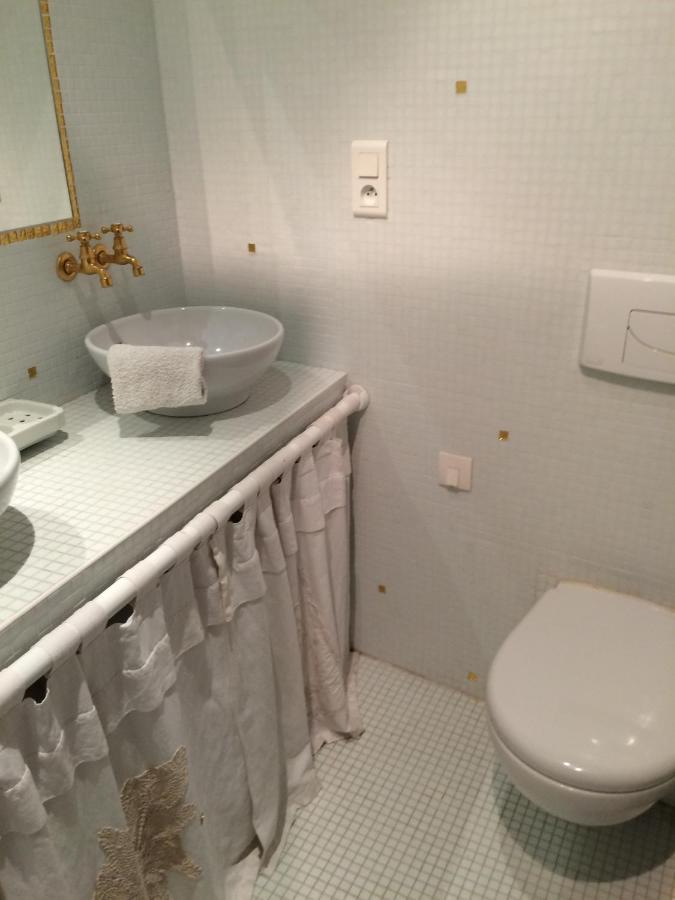 Chambre Jean'S Chez L'Habitant A ランバル エクステリア 写真